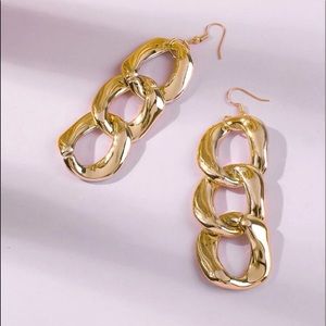 NWOT Geometric Link Drop Earrings